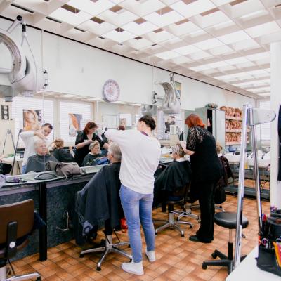  Friseurmeisterschule Studio Weiden | Deine Friseurschule